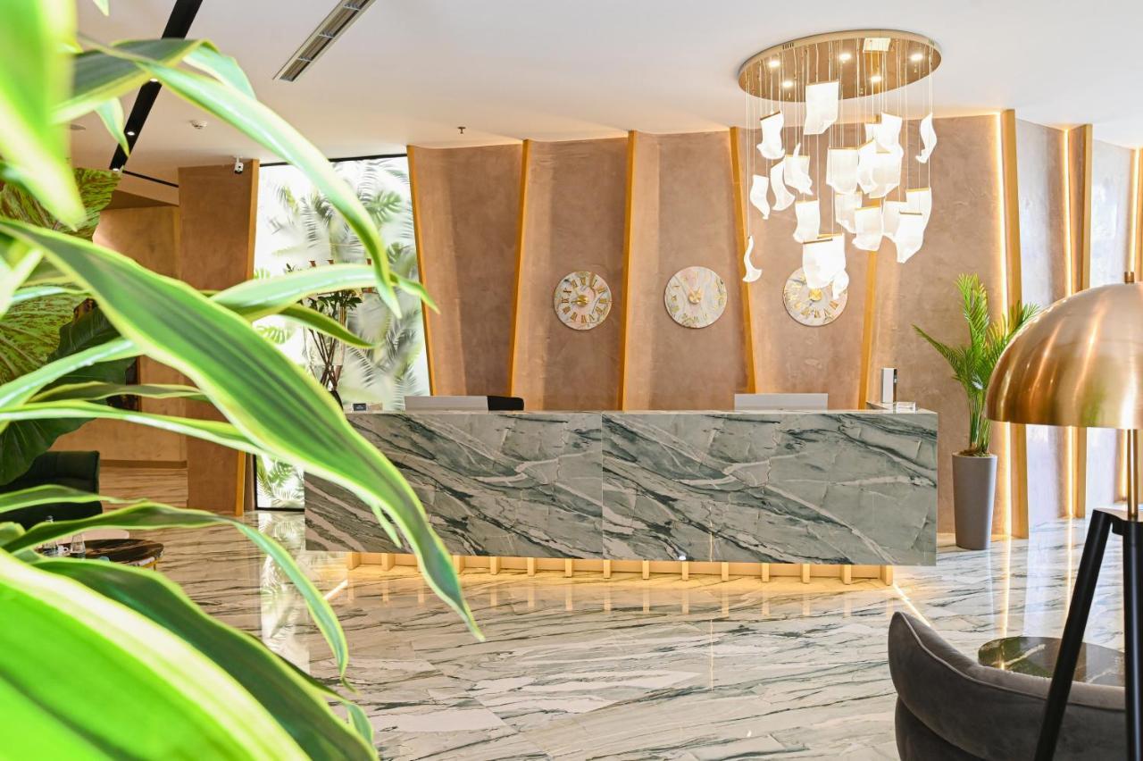 White Hill Hotel, & Conferences Durrës