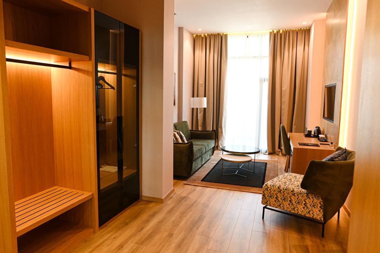 Hotel White Hill Hotel, & Conferences Durrës