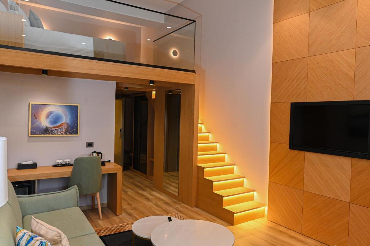 Hotel White Hill Hotel, & Conferences 4*