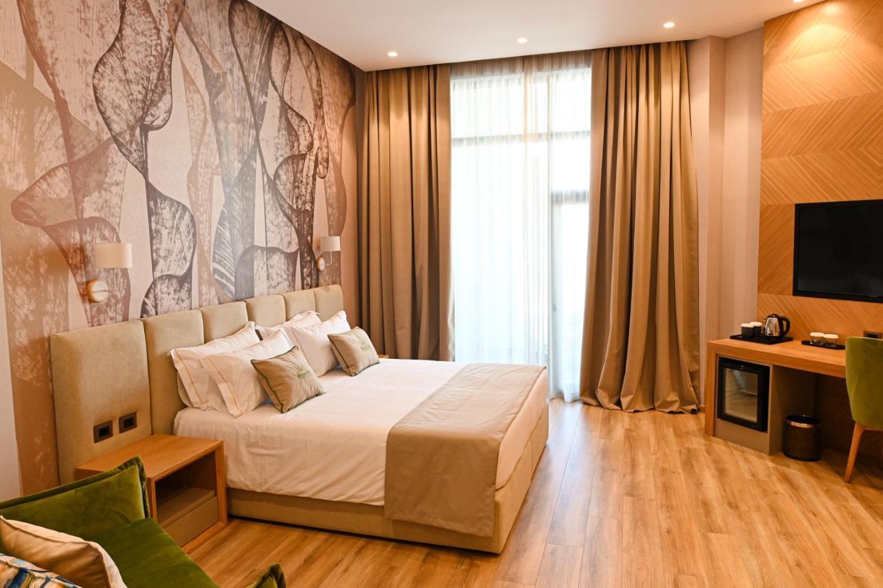 White Hill Hotel, & Conferences Durrës