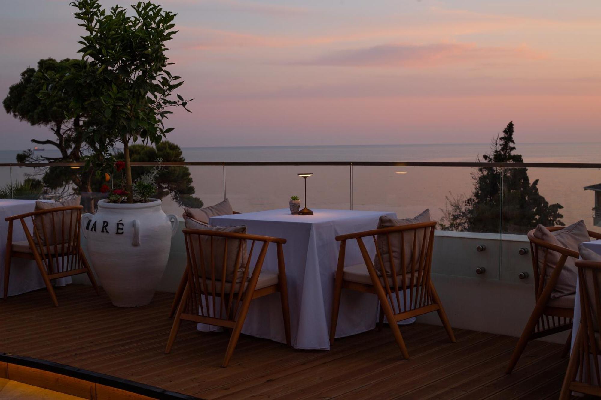 White Hill Hotel, & Conferences 4*
