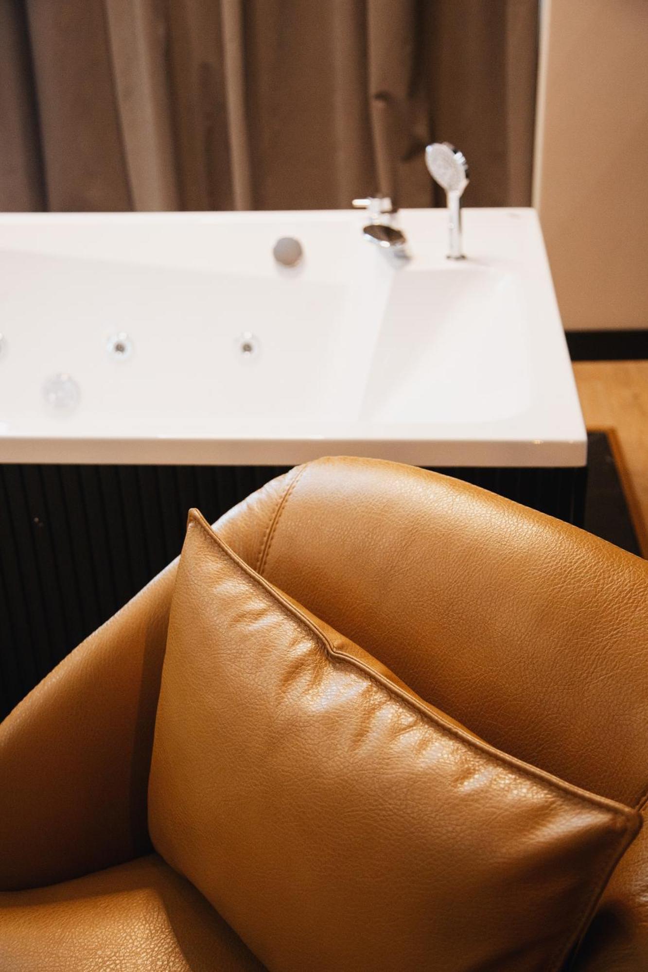White Hill Hotel, & Conferences Hotel 4*